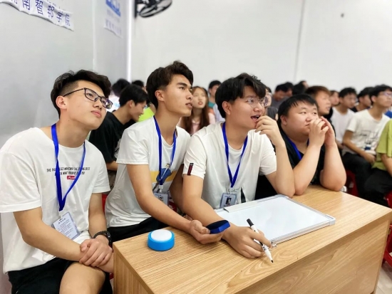 云图片