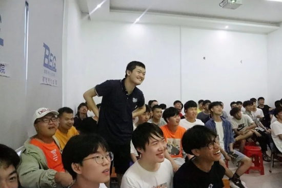 云图片