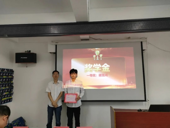 云图片
